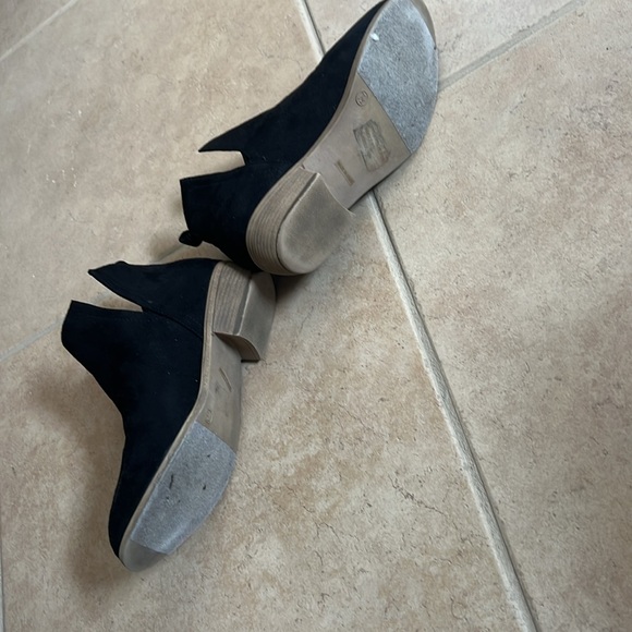 Black booties - Picture 3 of 3